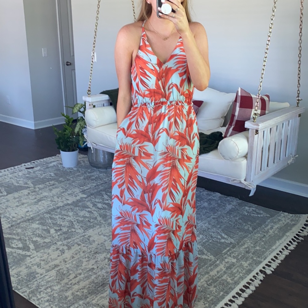 Dress - Picture 2 of 3